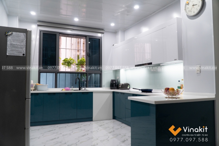 tủ bếp inox cánh Acrylic