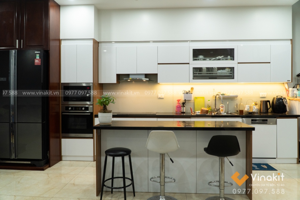 Tủ bếp inox cánh Acrylic