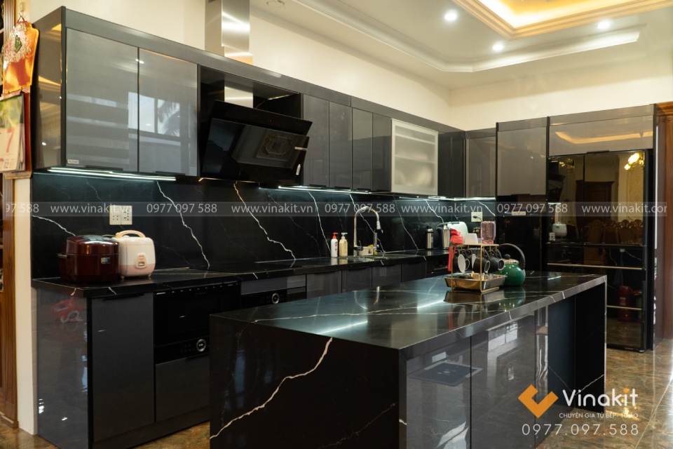 Tủ bếp inox cánh kính